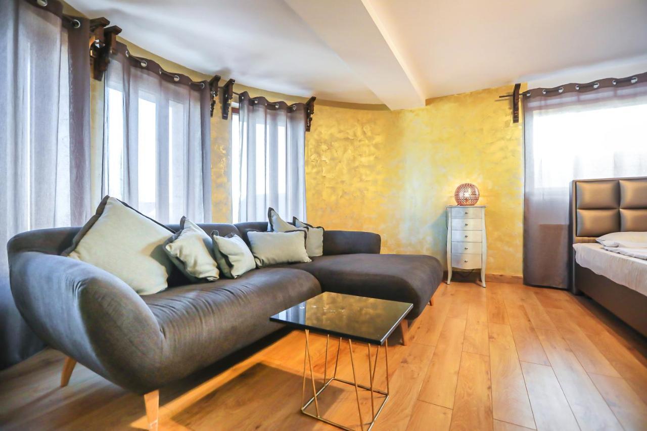 Transilvania Mansion Брашов Екстериор снимка