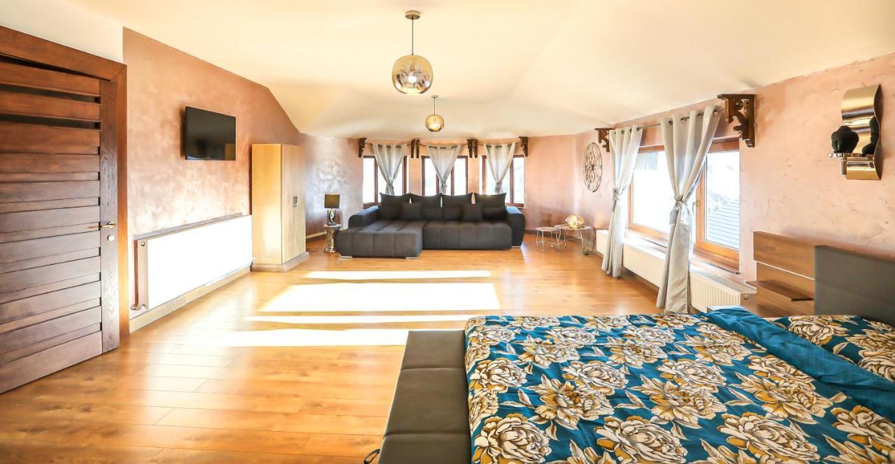 Transilvania Mansion Брашов Екстериор снимка