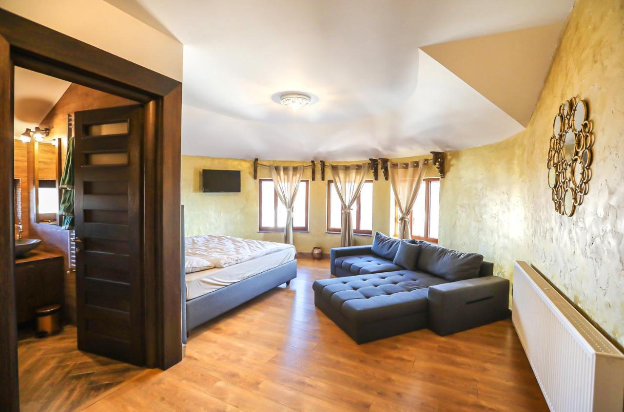 Transilvania Mansion Брашов Екстериор снимка