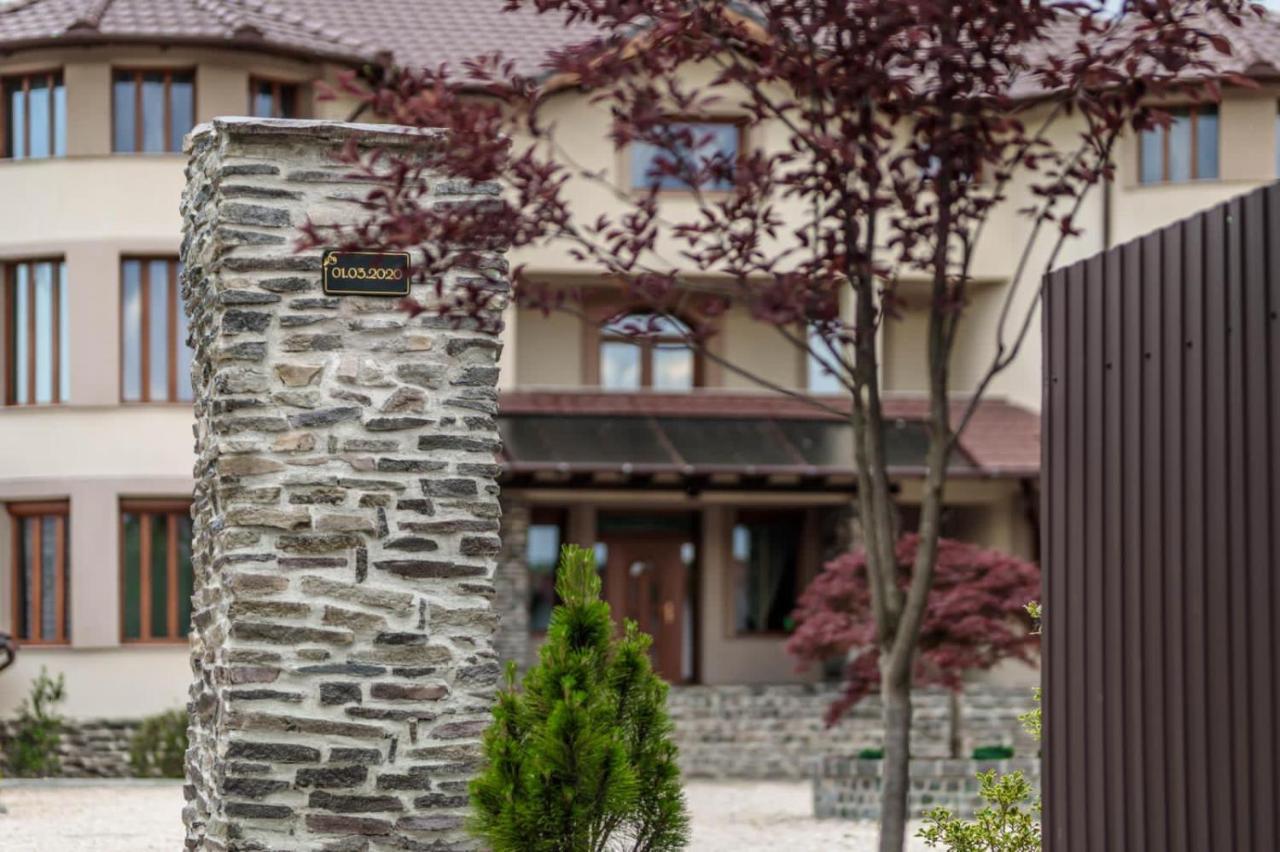 Transilvania Mansion Брашов Екстериор снимка